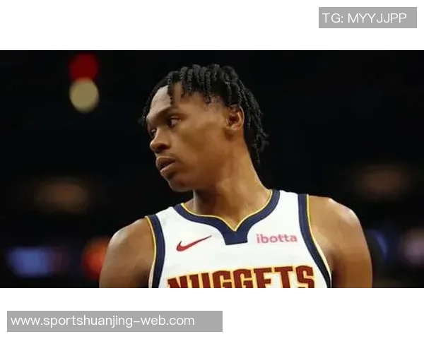 沃特森表现稳定全场14投8中贡献21分5篮板2助攻1盖帽并遭遇5次犯规 沃特森表现稳定全场14投8中贡献21分5篮板2助攻1盖帽并遭遇5次犯规